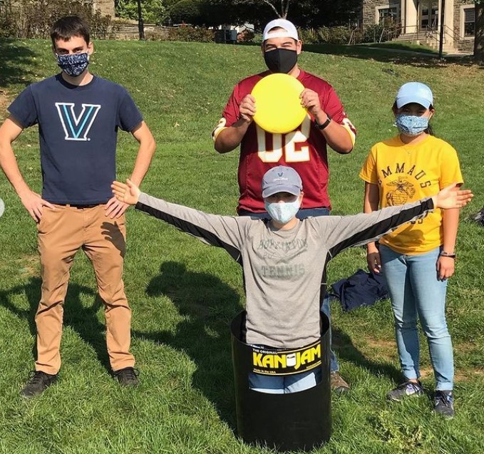 Students posing for kanjam champs photo